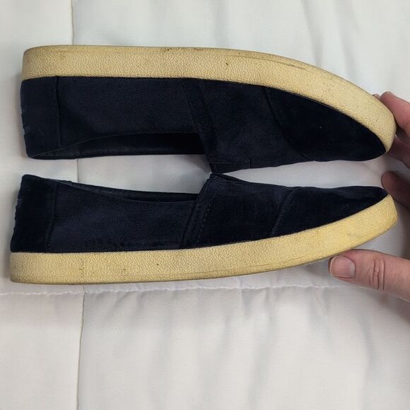 Toms Size 6.5 Royal Blue Velvet Slip On Shoes - Picture 8 of 8